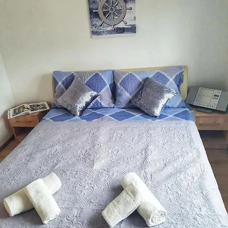 Apartment Doni *