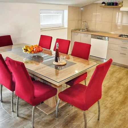 Doni Appartement Split
